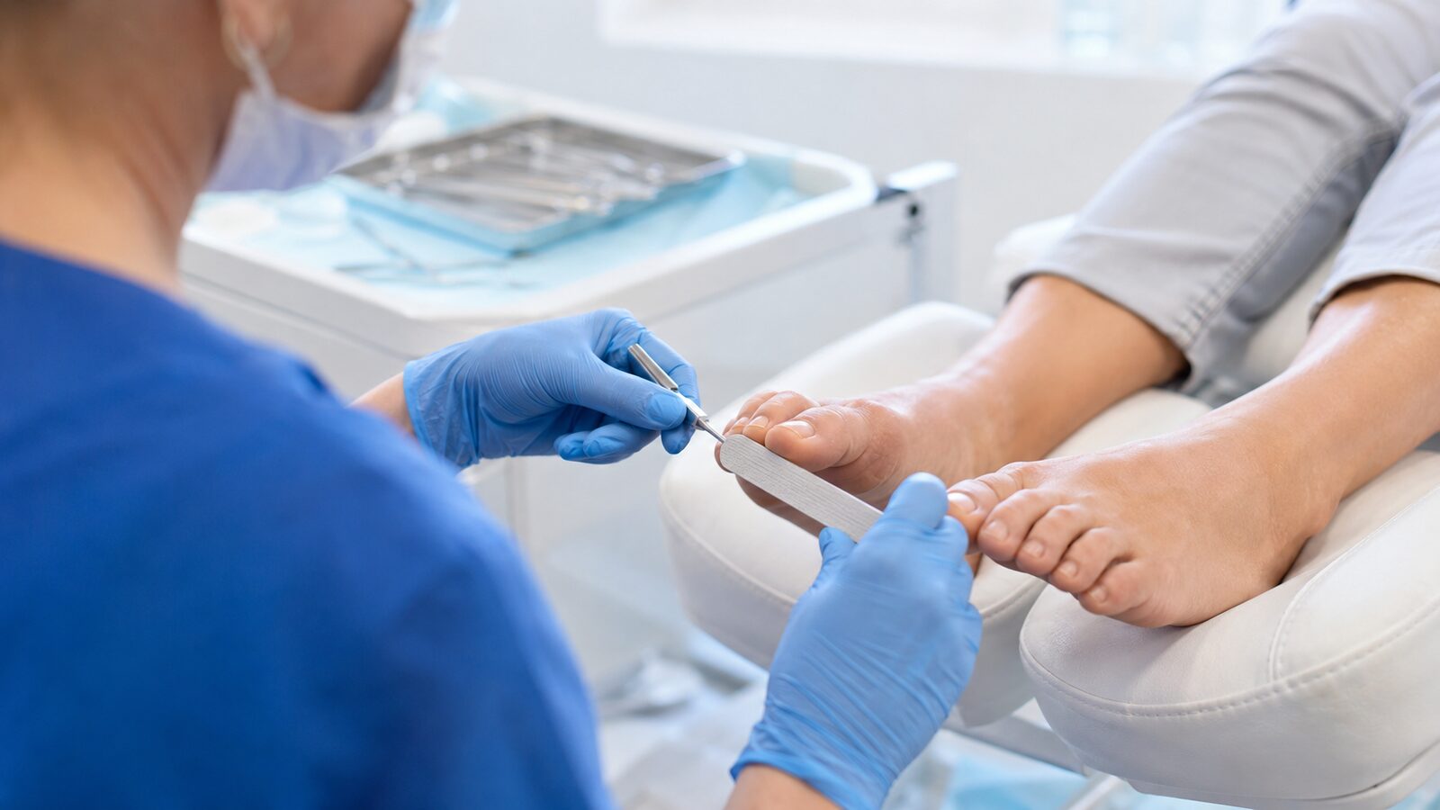 Schonende podologische Nagelpflege während einer Chemotherapie